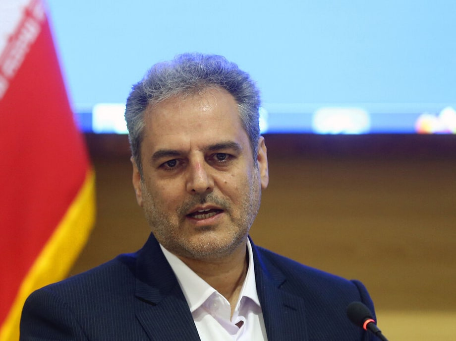 خاوازی از کشاورزان عذرخواهی کرد